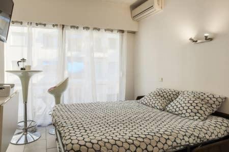 Studio Carre D'Or Situe A 50 M De La Plage Aparthotel Nice Buitenkant foto